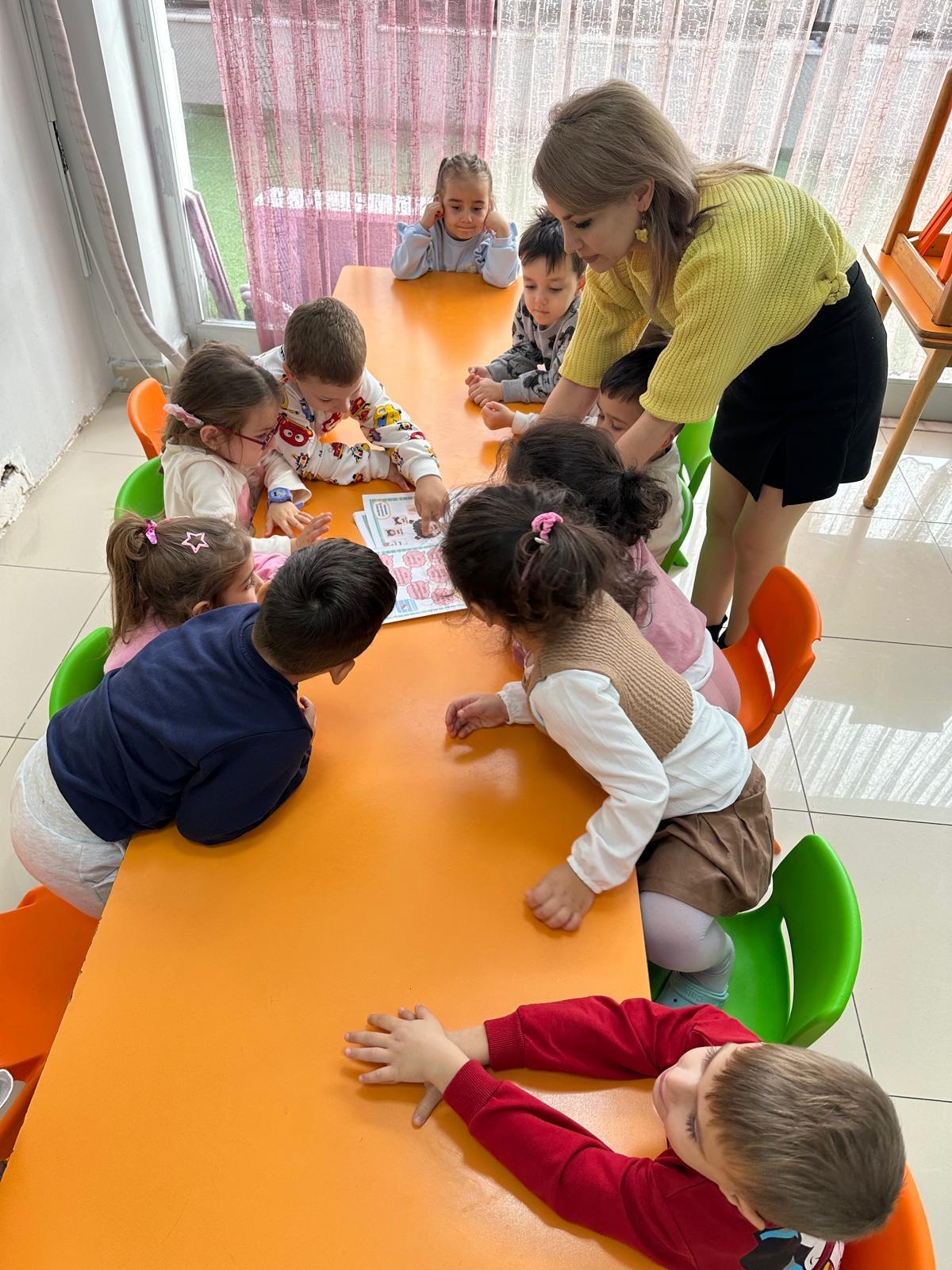 GÜZEL KARELER